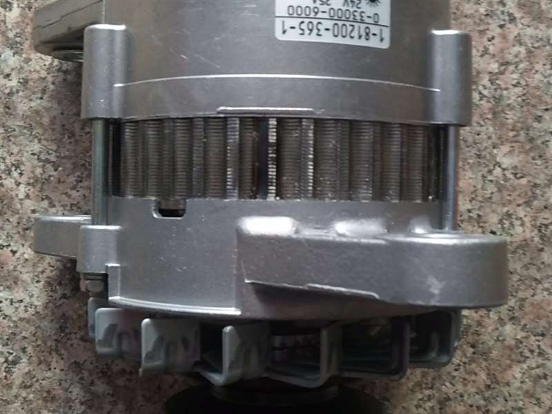 NIKKO 6BD1 ALTERNATOR 0-33000-6000 1-81200365-1 0-33000-6200 0-33000-3760 0-33000-3700 1812002090 1812002050 1812003820